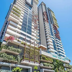 Aparthotel Serain Residences On Merivale Street